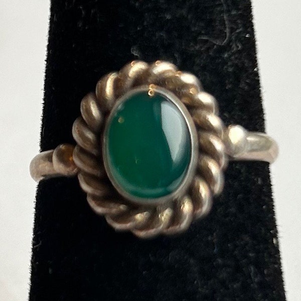 Sterling Silver Ring With A Translucent Green Stone-Size 7