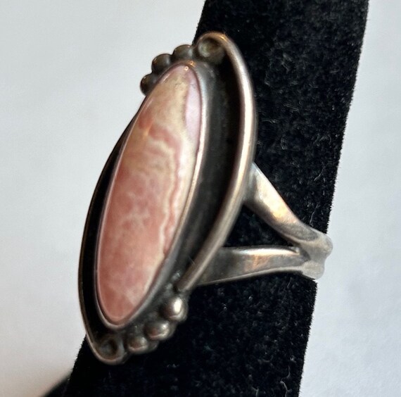 Sterling Silver Pink Stone Ring-Size 6 1/4 - image 3