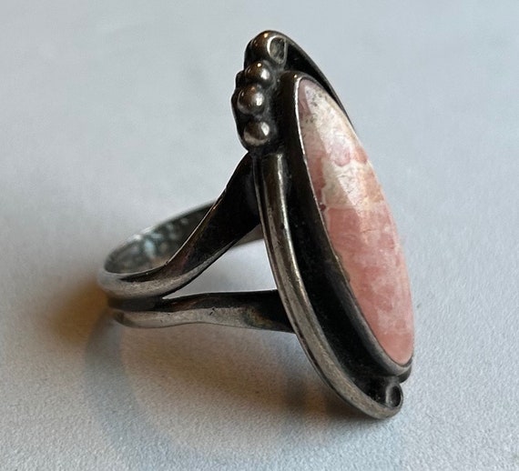 Sterling Silver Pink Stone Ring-Size 6 1/4 - image 4