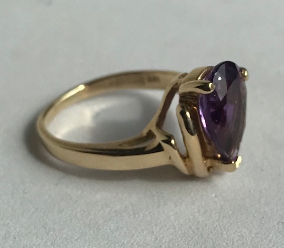 14 K Yellow Gold Amethyst Ring-Size 4 - image 4