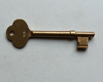 Old Brass Large Skeleton Key, 4 inches long