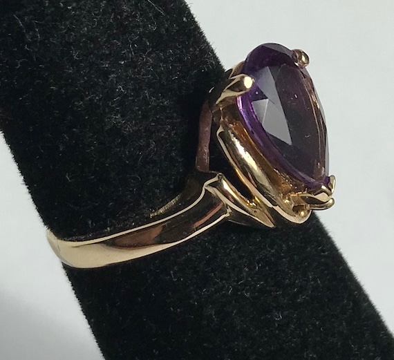 14 K Yellow Gold Amethyst Ring-Size 4 - image 2