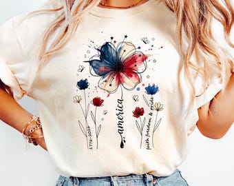 USA 250th Anniversary Floral Shirt, 1776–2026, Comfort Colors Patriotic Wildflower Tee, America 250 Years Freedom 4th of July Tee Women Boho