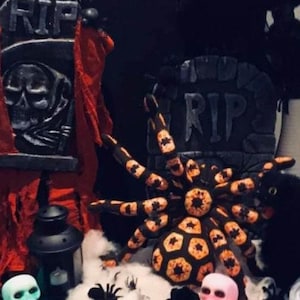 Crochet Tarantula Pattern: African Flower Spider Toy (PDF) image 6