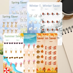 Può includere: Un set di biglietti a tema stagionale con illustrazioni. Le carte "Spring Saver" presentano agnelli e conigli. Le carte "Winter Saver" mostrano orsi polari e pettirossi. Le carte "Summer Saver" hanno occhiali da sole e gelati. Le carte "Autumn Saver" mostrano foglie e scoiattoli.