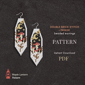 Peut inclure: Deux boucles d'oreilles perlées avec un motif de ciel nocturne comprenant un croissant de lune, des étoiles et des champignons. Les boucles d'oreilles sont blanches, noires, dorées, rouges et marron. L'image contient également du texte.