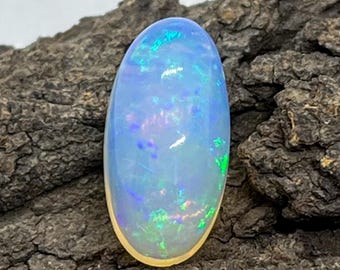 Natural White Opal Cabochon – Ethiopian Oval Gemstone for Jewelry Making (15x7x5mm)