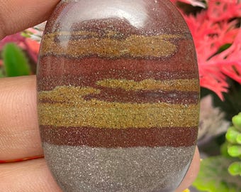 Natural Red Narmade Agate Cabochon For Jeweller Making 102.75 Carats One 48X34X7 mm Size