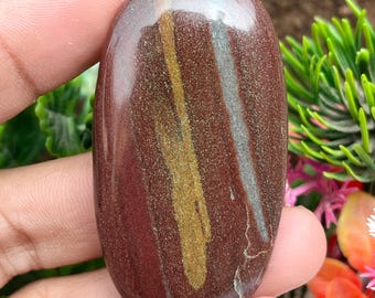 Natural Red Narmade Agate Cabochon For Jeweller Making 105.40 Carats One 56x31x6 mm Size