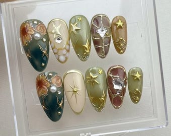Uñas postizas de ojo de gato verde / Arte floral de estrella dorada 3D / Uñas cortas almendradas hechas a mano con diseño de hadas vintage celestial para regalo festivo