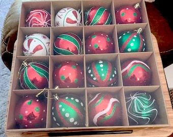 Shatterproof Christmas Ornaments, Red, Green & White Hanging Balls, 44PCS
