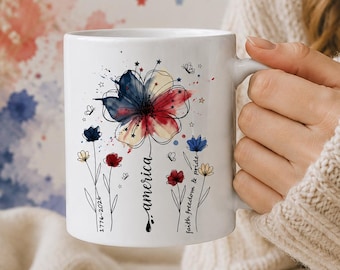 Taza floral patriótica, taza de café de Estados Unidos 1776-2026, taza de cerámica del 4 de julio, taza de flores silvestres rojas, blancas y azules, regalo de EE. UU. para ella.