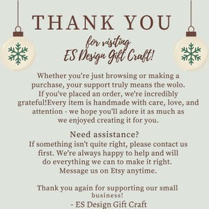 K&ouml;nnte beinhalten: Hellbeige Grafik mit dem Text "THANK YOU" und "for visiting ES Design Gift Craft!". Zwei dekorative Ornamente mit Schneeflocken befinden sich auf beiden Seiten des Textes. Der Text enth&auml;lt auch eine Dankesbotschaft.