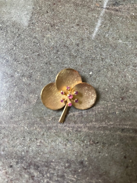 Winward 3 Leaf Clover Brooch with Amethyst stones… - image 2