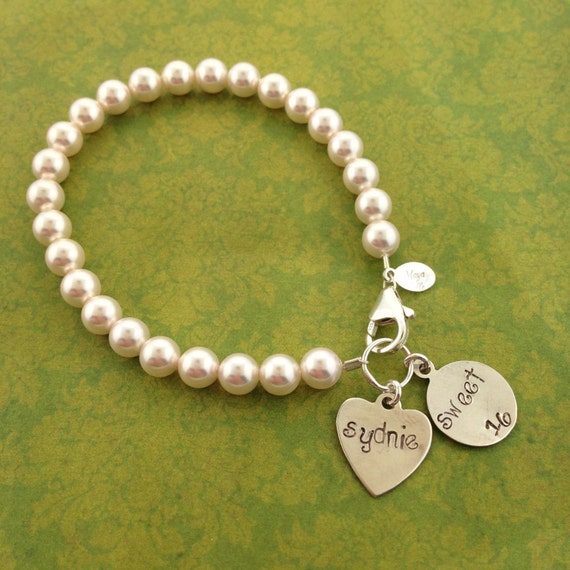 Items similar to Sweet 16 Swarovski Pearl Bracelet with Name, Sweet 16 ...