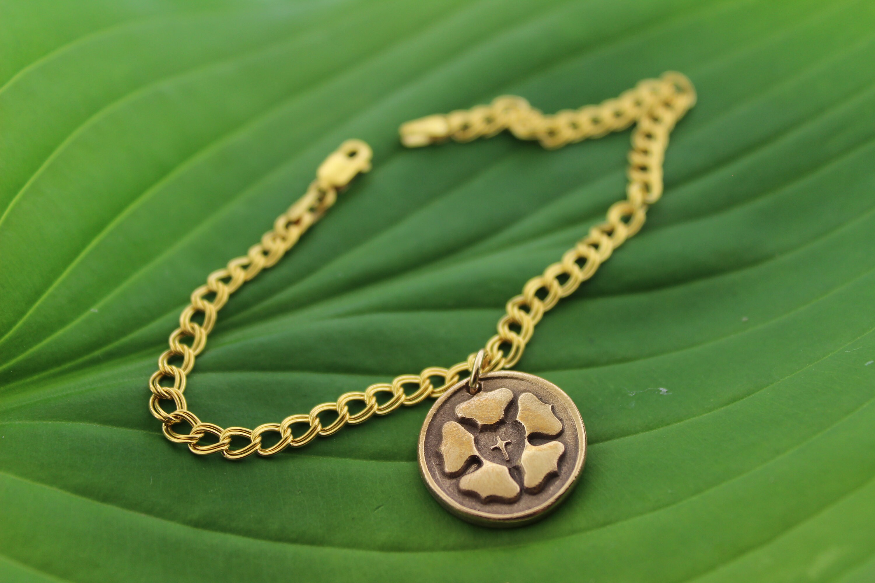 Lutheran shop rose necklace