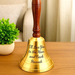 Benutzerdefinierte Messingrufglocke mit graviertem Holzgriff | Lehrerruf Glocke | Cancer Survivor Feier Glocke | Abendessen Glocke | Neujahr Geschenkidee