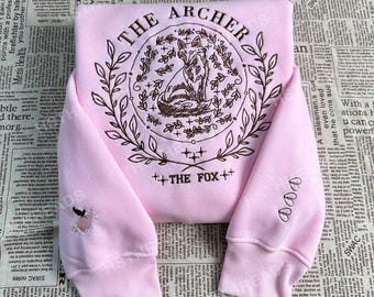 The Archer and The Fox Cozy Sweatshirt & Hoodie – Perfect Gift for Book Lovers, Readers, and Dreamers. Soft, bookish, and full of charm!