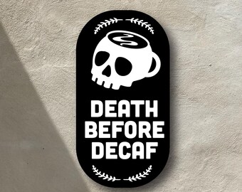 Sticker Death Before Decaf | Gothic Coffee Lover-cadeau | Emo tattoo-stijl kerst