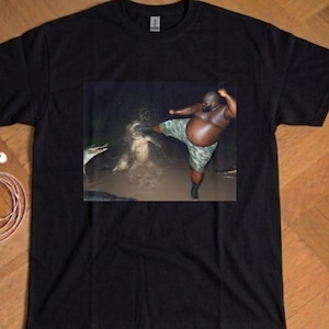 Black Guy Kicking Crocodile Tshirt, Funny Meme Shirt , Tiktok Viral Tee