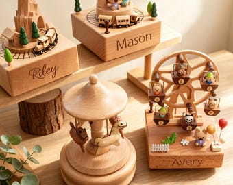 Personlig speldosa i trä med namn, anpassad träminnessak för barn, musiktåg, 1-årspresent, babyshowerpresent till nyfödd, rumsdekor