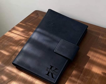 Personalized Leather Family Passport Holder, RFID Passport Holder With AirTag Slot, Travel Organizer – Gift for Family & Dad