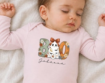Personalisierter Halloween Babybody Mädchen, Geister Body mit Name, Boo Geist Langarmbody, Erstes Halloween Geschenk, Baby Herbst Outfit