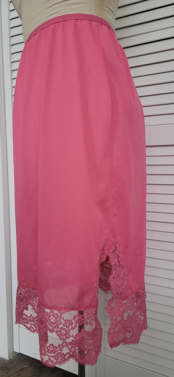 VTG Vanity Fair Hot Pink Slip/ Half slip/ Large/C… - image 1