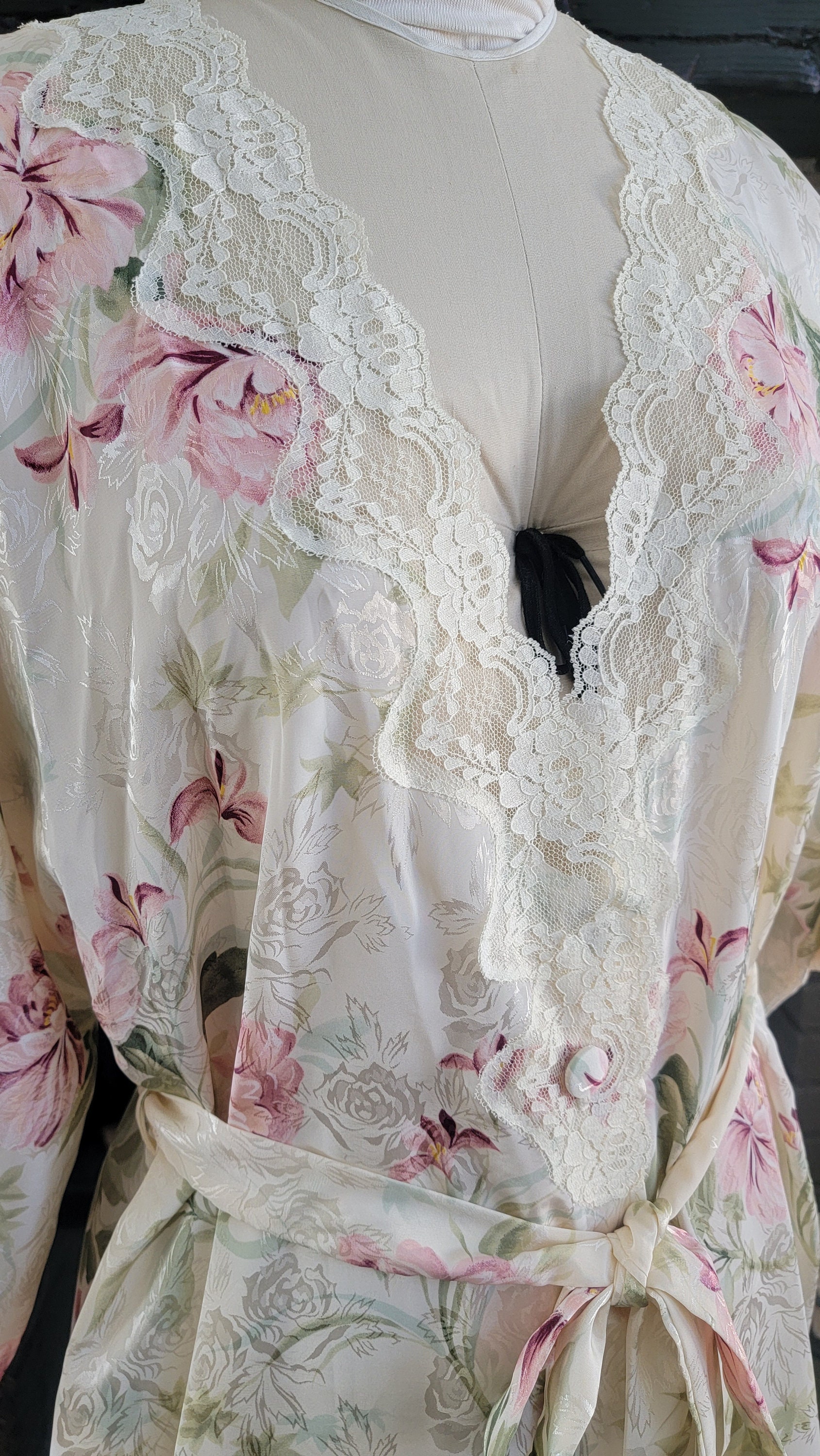 80s希少California Dynasty Vintage robe 花柄 80s希少California Dynasty Vintage robe 花柄 - メルカリ