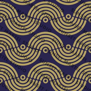 Puede incluir: Patrón repetitivo de arcos concéntricos dorados sobre un fondo azul oscuro. Los arcos están dispuestos en un diseño ondulado, con un pequeño círculo en el centro de cada arco. Se ven las palabras "SUNSET MARTEL STUDIO".