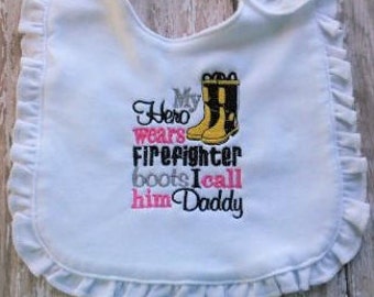 Baby Girl Bib- babero de bombero, papá bombero, babero de niña, niña de papá