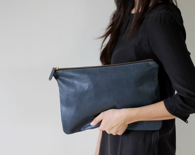 Medium Leather Carry All Pouch Clutch Purse Midnight Blue Etsy