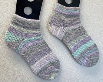 Ladies 5-7 Fraternal 3-Pairs Handmade Wool Socks Pastel Cloud