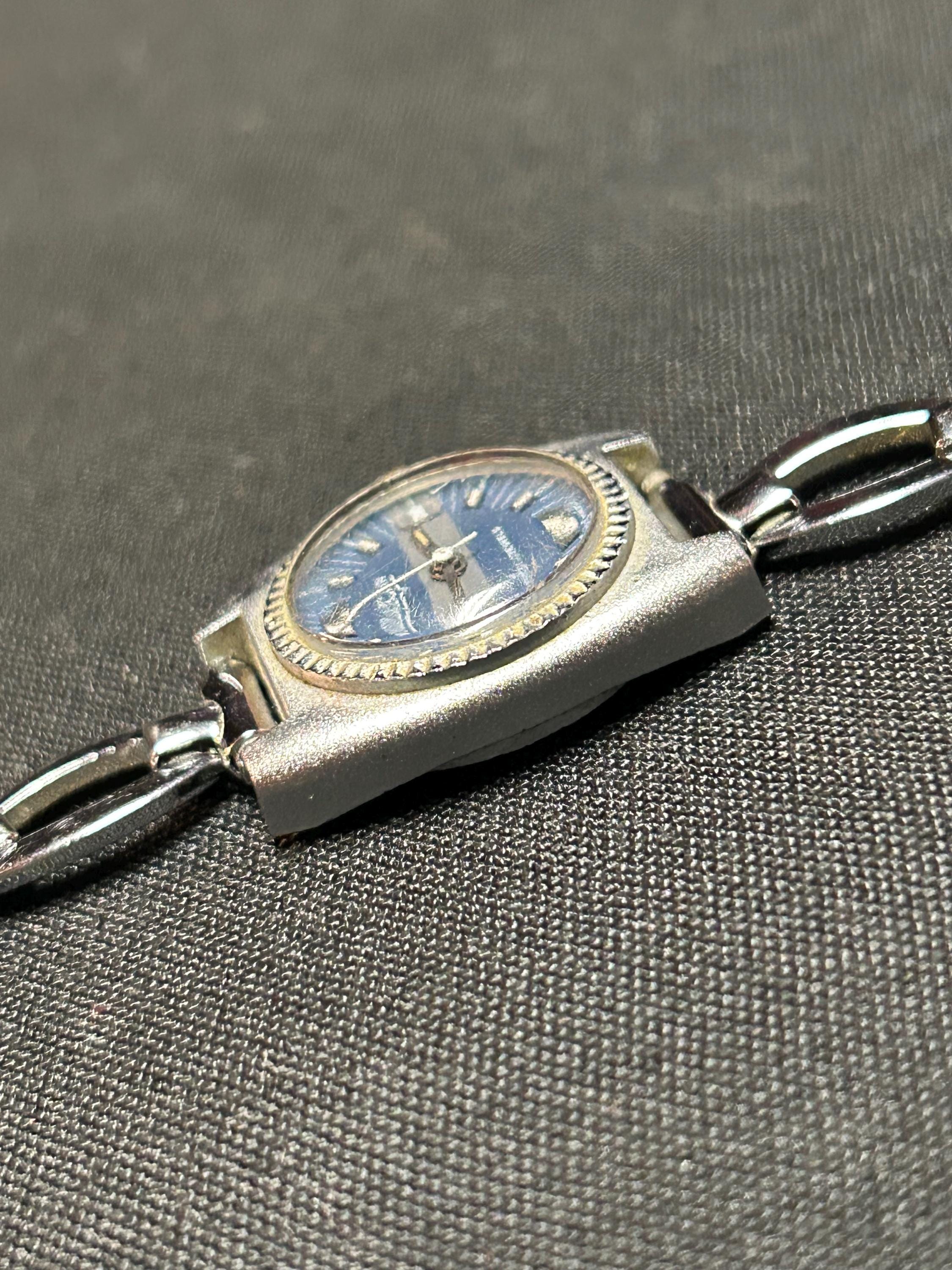 Vintage Vulcain 17 Jewels Ladies Manual Wind Blue Dial Swiss Watch Runs Vintage Vulcain 17 Jewels Manual Wind Women main image 4