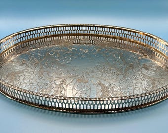 ヴィンテージ ヴィナーズ・オブ・シェフィールド シルバーギャラリートレイ – アルファプレート 彫刻入りドリンクトレイ（取っ手付き）