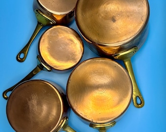 Set of 5 Vintage Graduated Copper Mini Pans, Brass Handles, Measuring Cups / Butter Melters