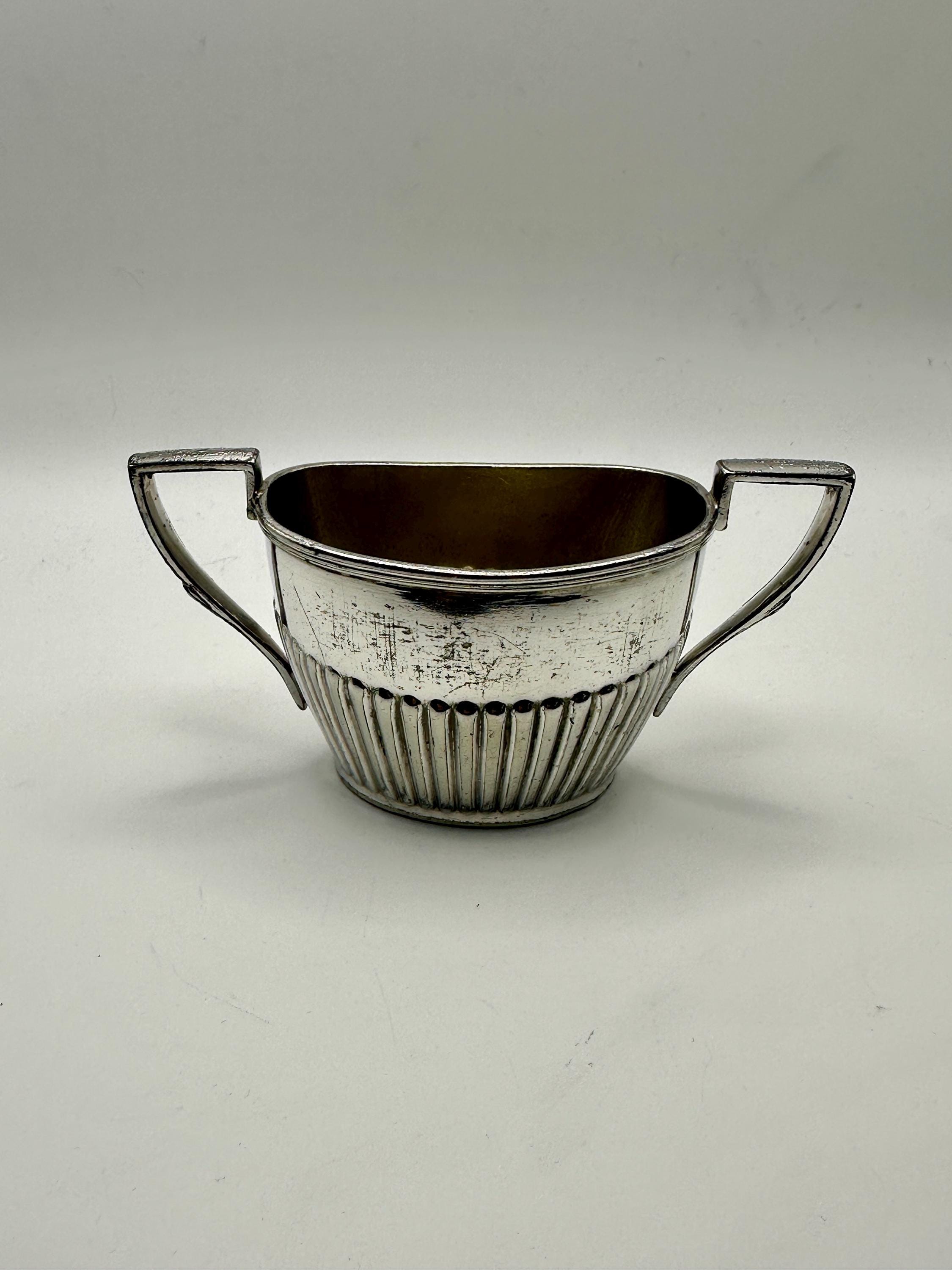 Vind metalen suikerpot in Antiek en Kunst op Vind metalen suikerpot in Antiek en Kunst op