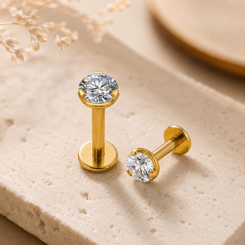 Astm Rounding Flat Back Tragus Stud Titanium, ASTM F136 Internally Threaded Cartilage ...