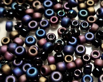 24g size 6 glass seed bead mix - mixed purple bronze peacock colours - Mill Hill Toho Japan - Oil Slick