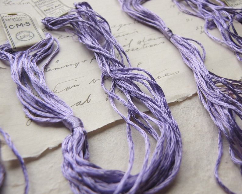 German Mez artificial silk thread antique embroidery floss pastel violet colour 476 circa 1920s