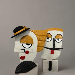 Resin Epoxi  Art Decoration Abstract Couple Figurine