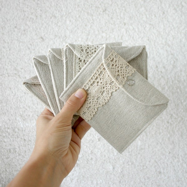 5 mini linen and lace wallets bridesmaid gifts bridal party