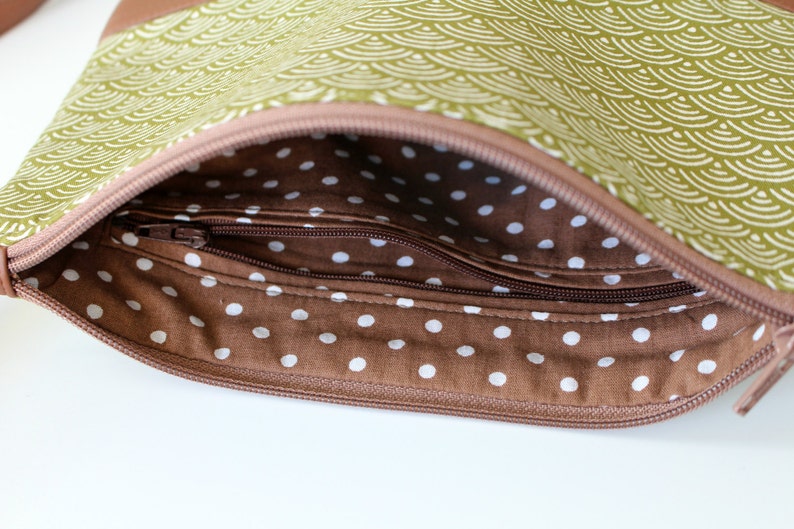 Green Waves Crossbody Leather bag, Clutch Purse, Every day bag, Vegan, Brown leather image 3