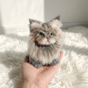 Llavero/Colgante para bolso/Artículo de colección/Regalo de recuerdo para mascotas, mini peluche de Maine Coon hecho a mano