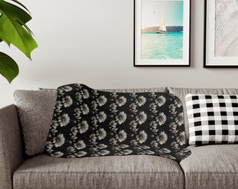 Dark Botanical Sherpa Blanket, Decorative Floral Throw