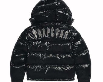 Chaqueta acolchada negra brillante Irongate de Trapstar: abrigo de burbuja con capucha para hombre