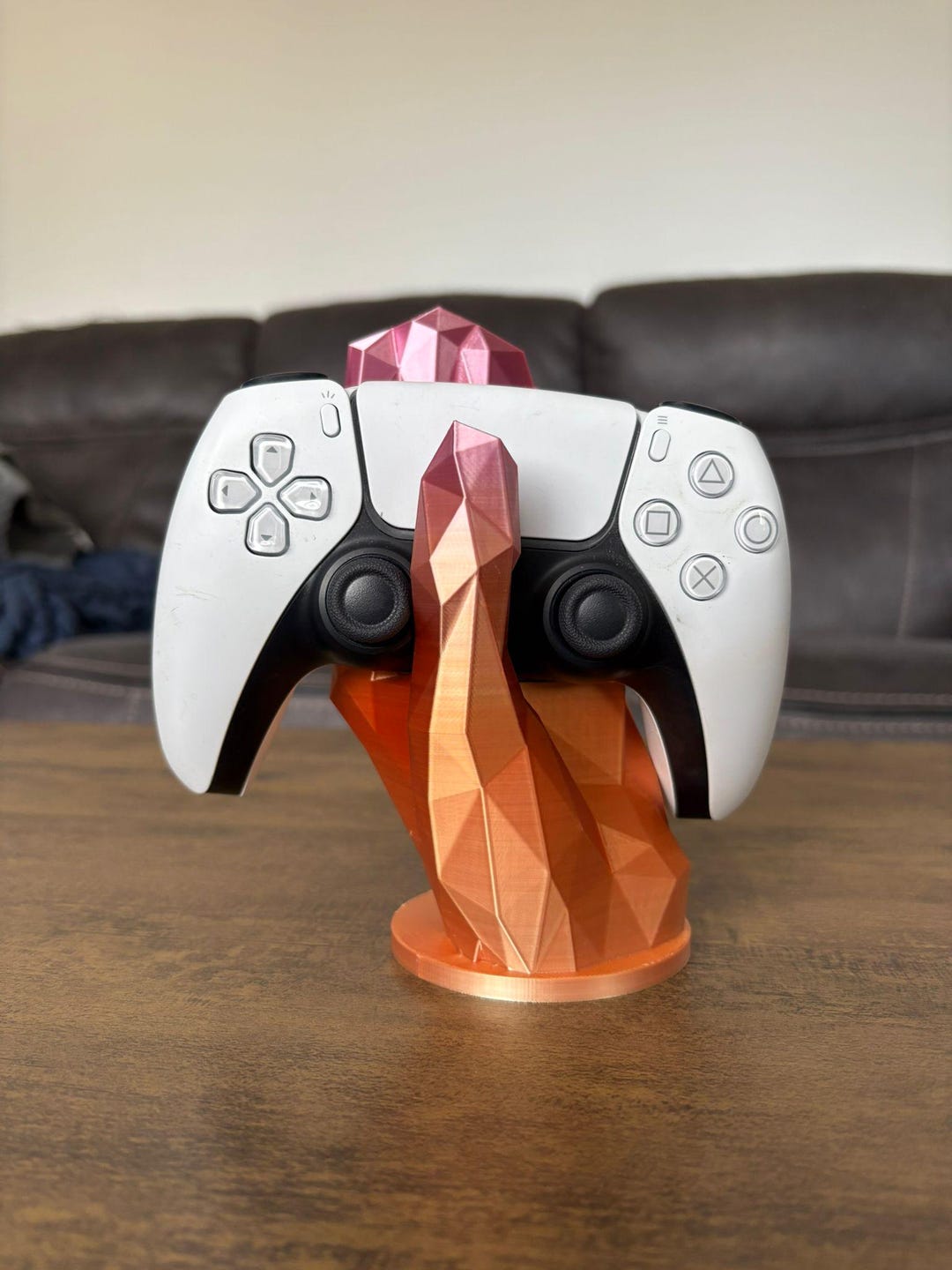 3D Printed Geometric Hand Controller Stand PLA Silk Dawn Radiance 3d-printed-geometric-hand-controller-stand-pla-silk-dawn-radiance