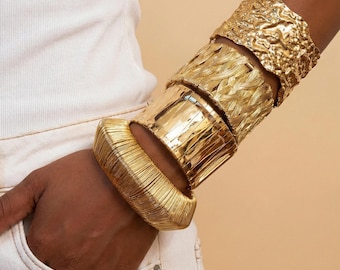 Chunky Gold Bangle Bracelet, Geometric Cuff Bracelet, Bold Statement Jewelry, Minimalist Gold Bracelet