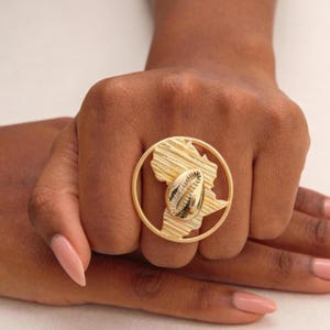 Africa Map Ring 18K Gold Plated Cowrie Shell Statement Ring Adjustable Ethnic Jewelry for Women
