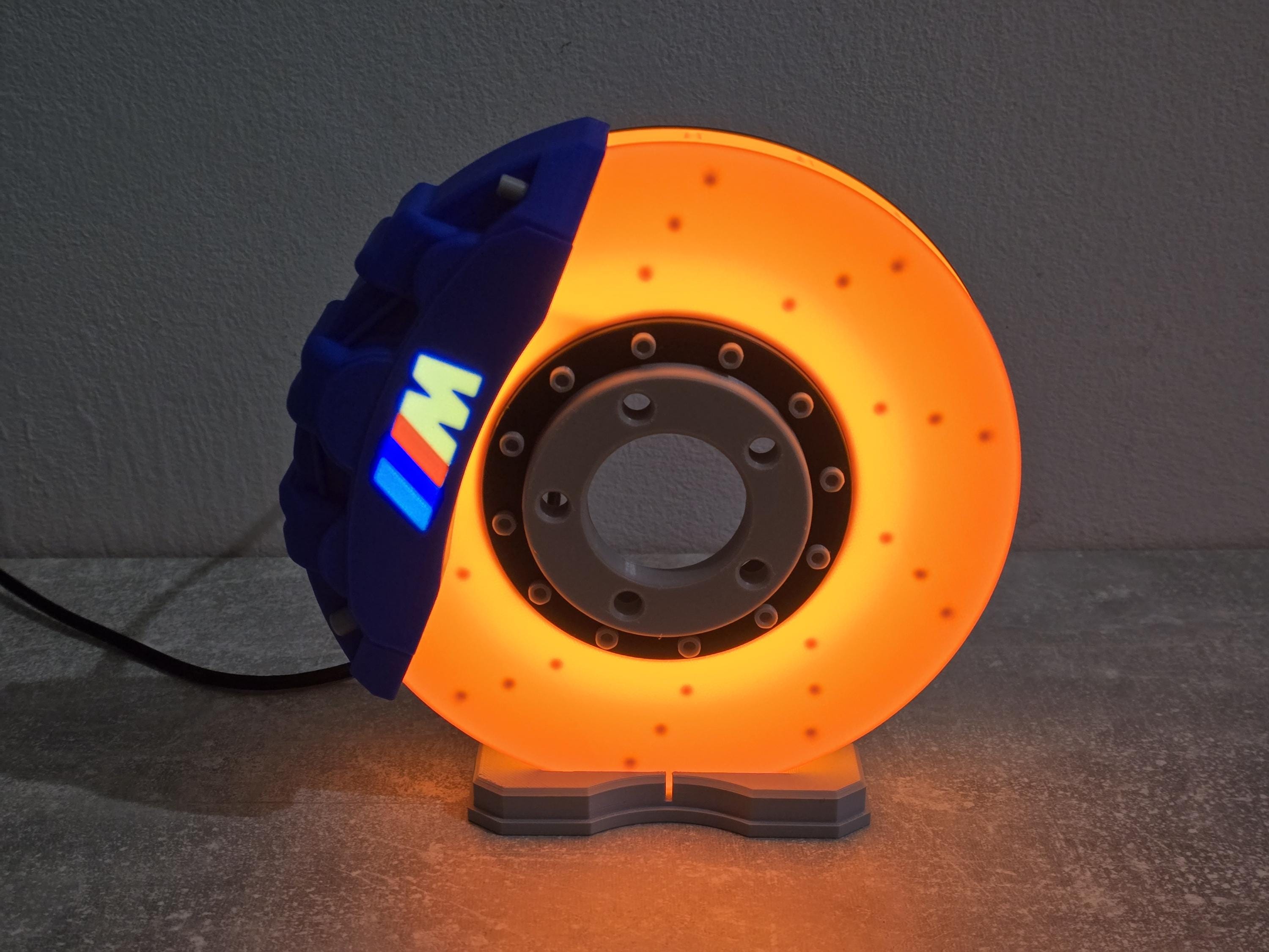 Lampe LED Décorative Disque De Frein - Effet Disque Chauffé Rouge/orange - Style BMW, Audi RS, Mercedes AMG - Alimentation USB - Cadeau Pour Passionné Auto - 7